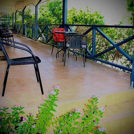 Matildas End Holiday Units Karumba Exterior foto